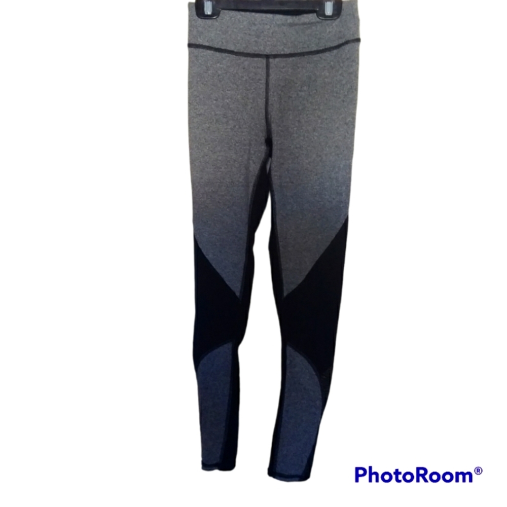 AEO Ladies Hi Rise Athletic Leggings - EUC